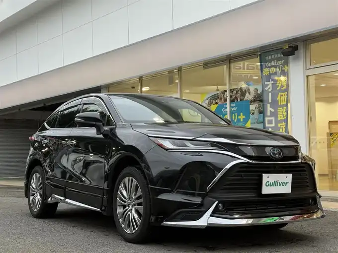 新着情報“ハリアーハイブリッドZ レザーパッケージ”2020年式プレシャスブラックパール入荷しました！