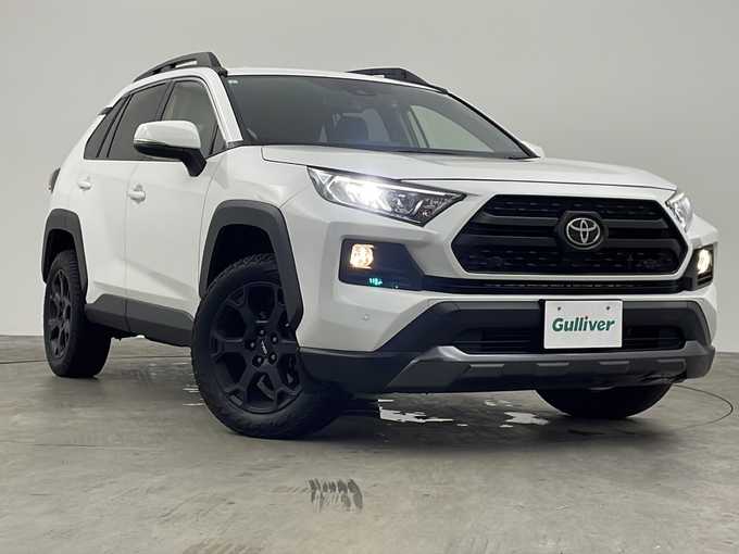 新着情報“ＲＡＶ４アドベンチャー オフロードPKG”2021年式スーパーホワイトⅡ入荷しました！