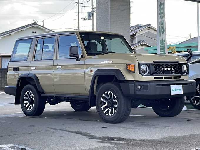 新着情報“ランドクルーザー７０AX”2024年式ベージュ入荷しました！