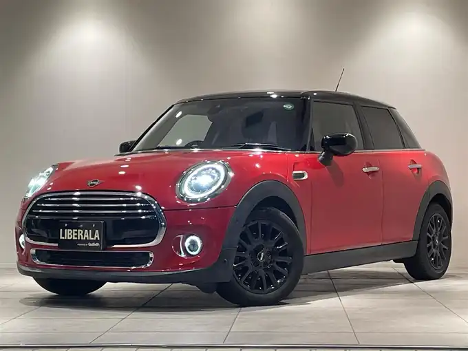 新着情報“ＭＩＮＩクーパー”2020年式チリ・レッド入荷しました！