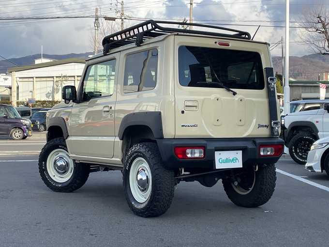 新着情報“ジムニーXC”2020年式シフォンアイボリーM入荷しました