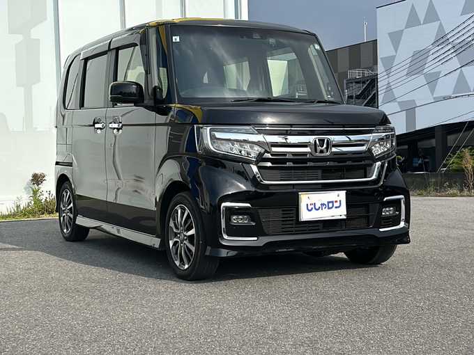 新着情報“Ｎ－ＢＯＸカスタムL”2021年式クリスタルブラックパール入荷しました！