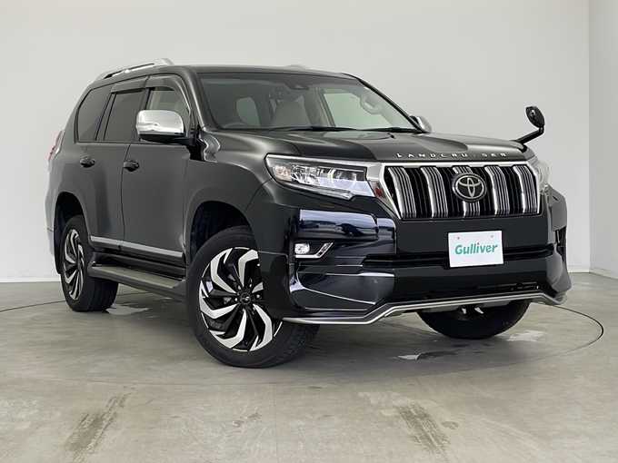 新着情報“ランドクルーザープラドTX Lパッケージ”2022年式アティチュードブラックマイカ入荷しました！