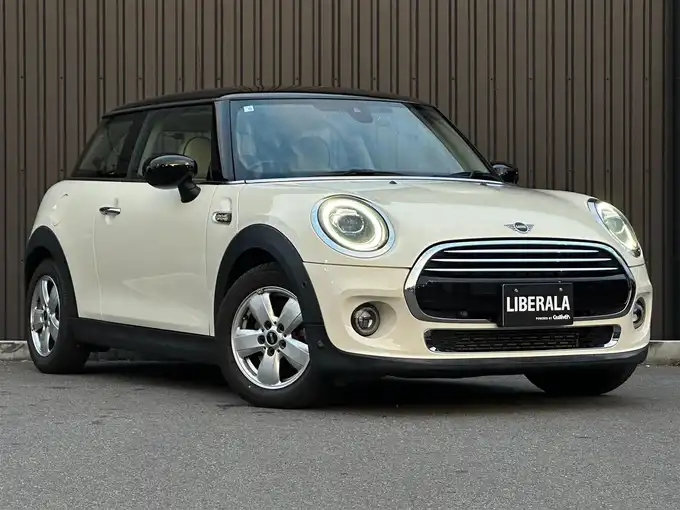 新着情報“ＭＩＮＩクーパーD”2020年式ペッパー・ホワイト入荷しました！