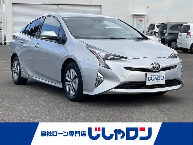 新着情報“プリウスA”2016年式シルバーM入荷しました！