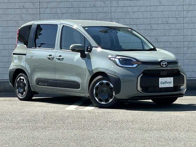新着情報“シエンタハイブリッドZ”2025年式アーバンカーキ入荷しました！