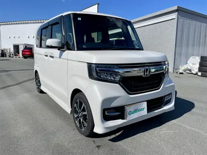 新着情報“Ｎ－ＢＯＸカスタムG・Lホンダセンシング”2019年式プラチナホワイトパール入荷しました！