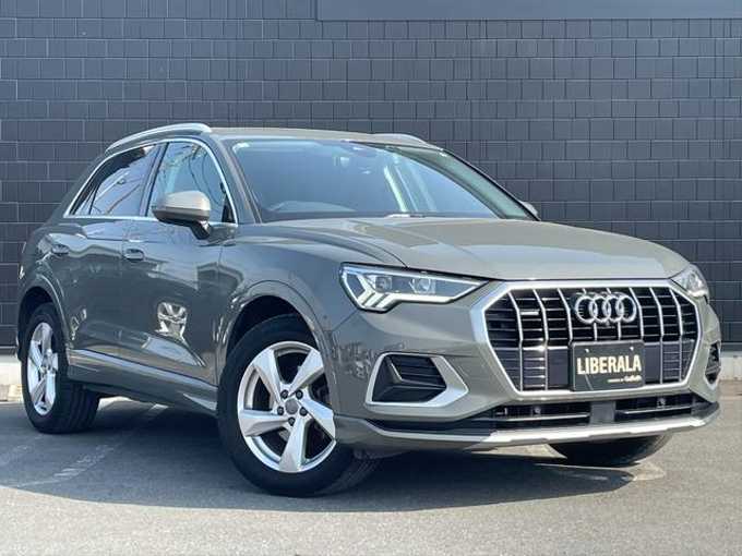 新着情報“Ｑ３35TDIクワトロアドバンスド”2020年式グレーＭ入荷しました！