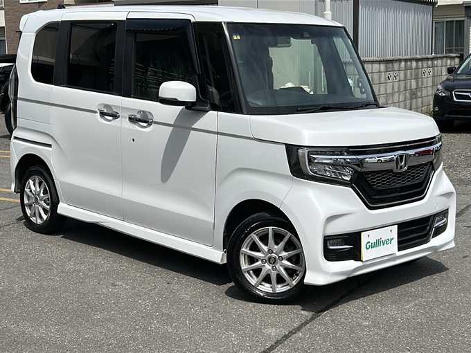 新着情報“Ｎ－ＢＯＸカスタムG・Lホンダセンシング”2019年式プラチナホワイトパール入荷しました！