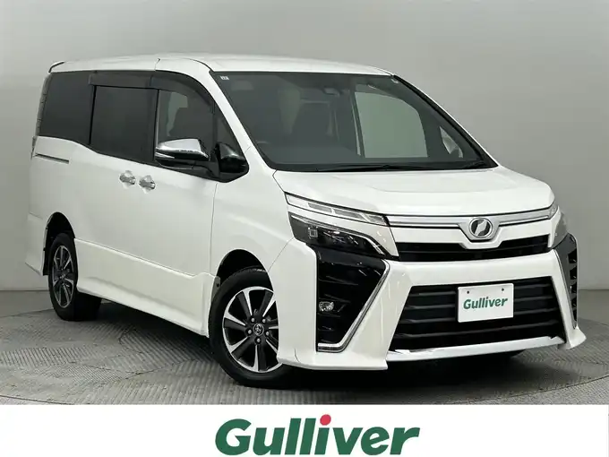 新着情報“ヴォクシーZS 煌”2017年式ホワイトパールクリスタルシャイン入荷しました！