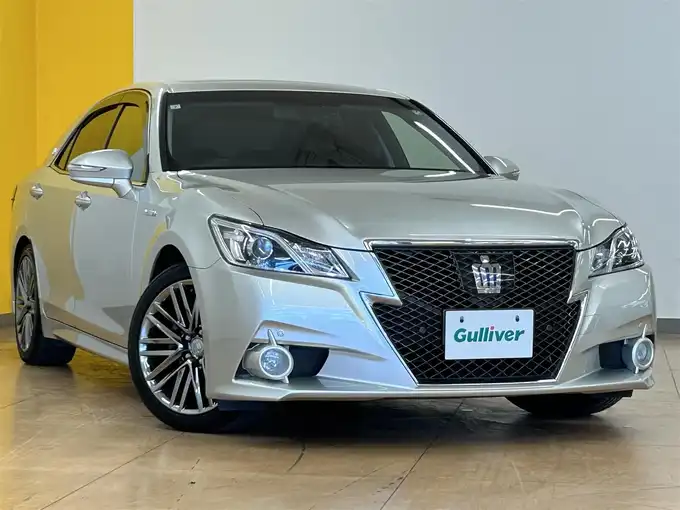 新着情報“クラウンハイブリッドアスリートS”2013年式プレシャスシルバー入荷しました！