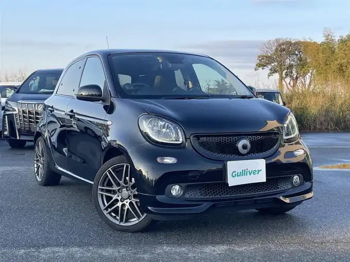 新着情報“スマートフォーフォーBRABUS スポーツ”2017年式黒入荷しました！