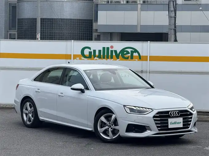 新着情報“Ａ４35TDIアドバンスド”2022年式グレイシアホワイトメタリック入荷しました！