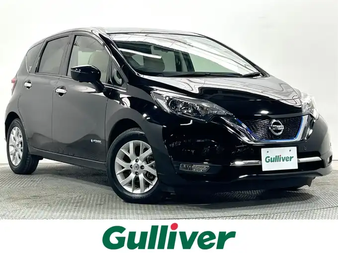 新着情報“ノートe－パワー メダリスト”2017年式スーパーブラック入荷しました！