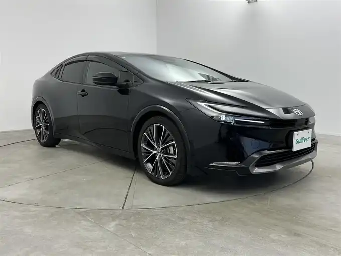 新着情報“プリウスZ”2024年式アティチュードブラックマイカ入荷しました！