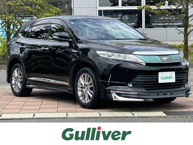 新着情報“ハリアーハイブリッドプレミアム”2019年式ブラック入荷しました！
