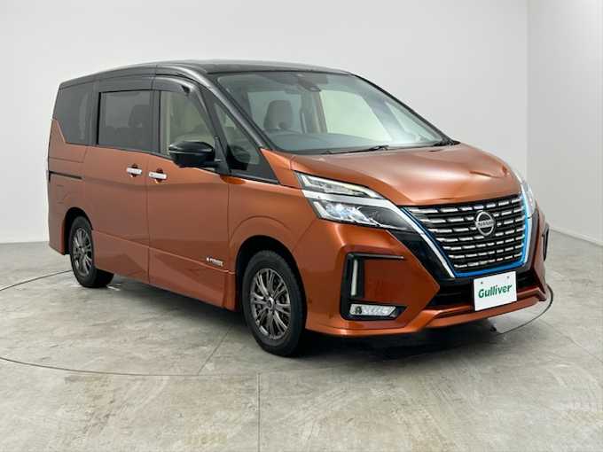 新着情報“セレナe－パワー ハイウェイスターV”2020年式サンライズオレンジ/ダイヤモンドブラック入荷しました！
