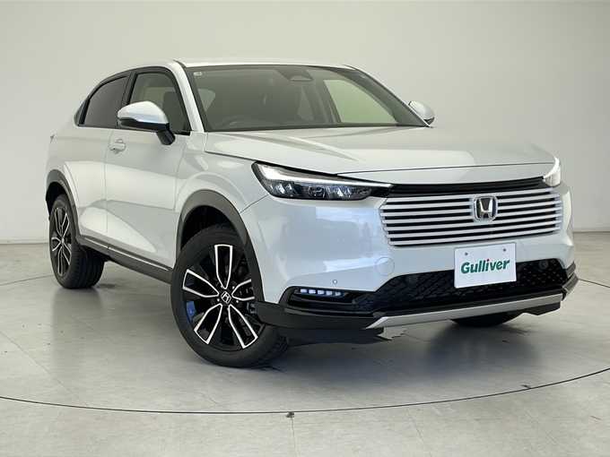 新着情報“ヴェゼルe:HEV Z”2025年式パール入荷しました！