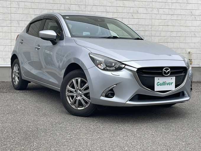 新着情報“デミオXDミストマルーン”2019年式ソニックシルバーM入荷しました！