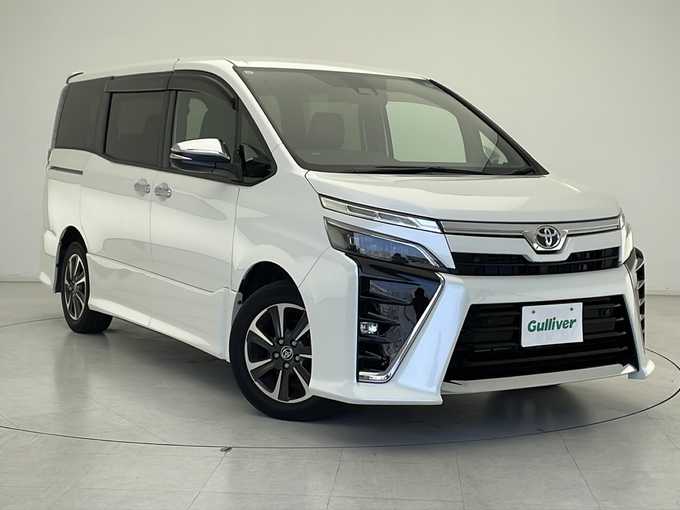 新着情報“ヴォクシーZS 煌Ⅲ”2021年式ホワイトパールクリスタルシャイン入荷しました！