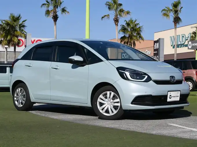 新着情報“フィットホーム”2023年式フィヨルドミストパール入荷しました！