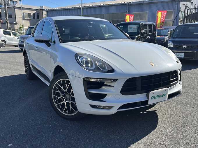 新着情報“マカンマカンS”2015年式キャララホワイトメタリック入荷しました！