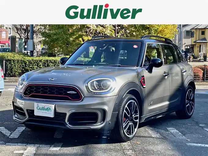 新着情報“ＭＩＮＩジョンクーパーワークス クロスオーバー”2018年式メルティングシルバーM入荷しました！