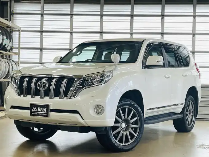新着情報“ランドクルーザープラドTX Lパッケージ”2014年式ホワイトパールクリスタルシャイン入荷しました！