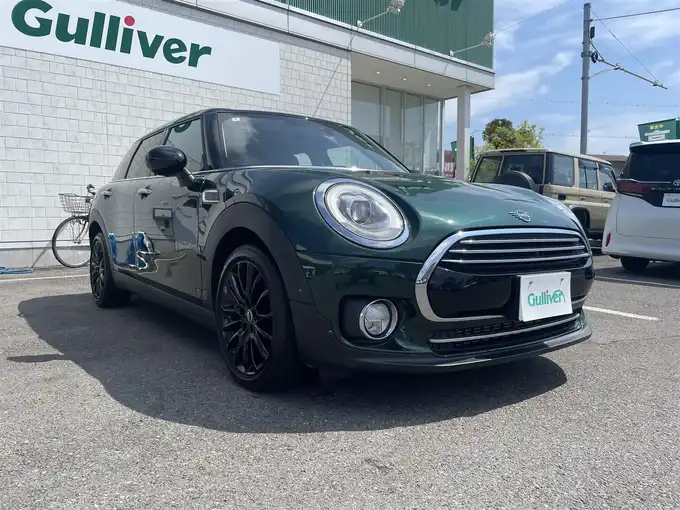 新着情報“ＭＩＮＩクーパーD クラブマン”2019年式ブリティッシュレーシンググリーンⅡ入荷しました！