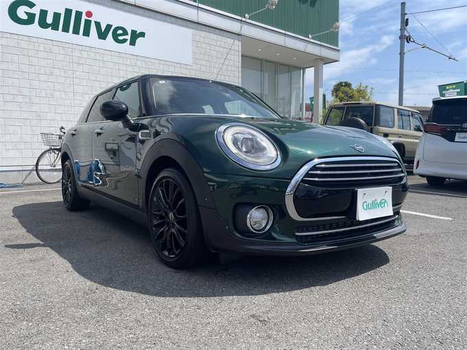 新着情報“ＭＩＮＩクーパーD クラブマン”2019年式ブリティッシュレーシンググリーンⅡ入荷しました！