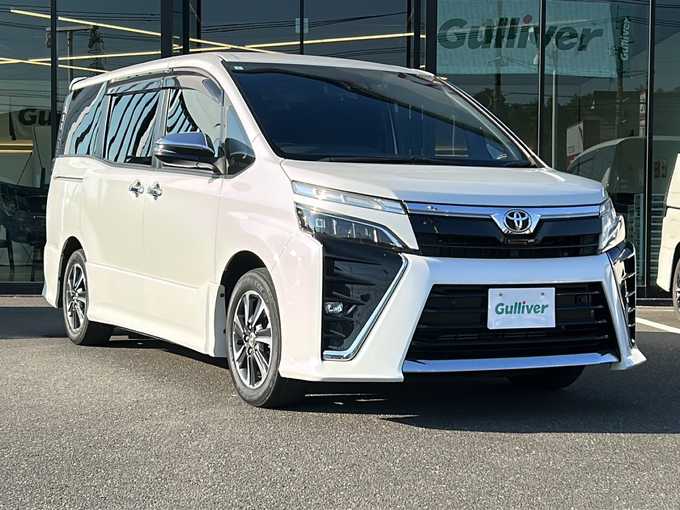 新着情報“ヴォクシーZS 煌Ⅱ”2020年式ホワイトパールクリスタルシャイン入荷しました！