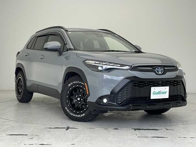 新着情報“カローラクロスZ”2022年式セメントグレーメタリック入荷しました！