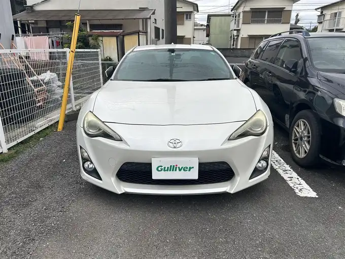 新着情報“８６GT”2013年式サテンホワイトパール入荷しました！