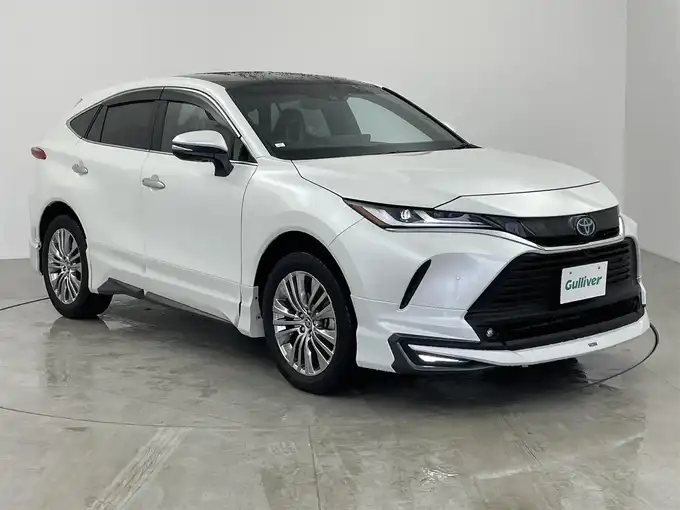 新着情報“ハリアーハイブリッドZ レザーパッケージ”2024年式プラチナホワイトパールマイカ入荷しました！