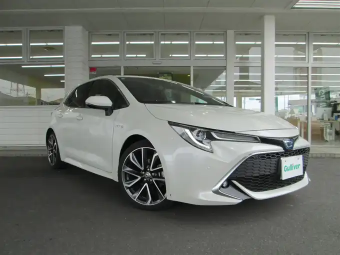 新着情報“カローラスポーツハイブリッドG Z”2019年式ホワイトパールクリスタルシャイン入荷しました！