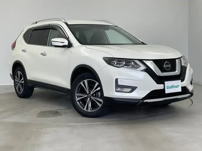 新着情報“エクストレイル20Xi”2020年式ブリリアントホワイトパール入荷しました！