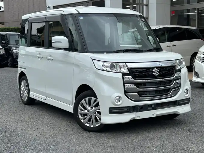 新着情報“スペーシアカスタムGS デュアルカメラブレーキサポート装着車”2017年式クリスタルホワイトP入荷しました！