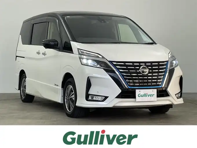 新着情報“セレナe－パワー ハイウェイスターV アーバンクロム”2021年式ブリリアントホワイトパール 2トーン入荷しました！