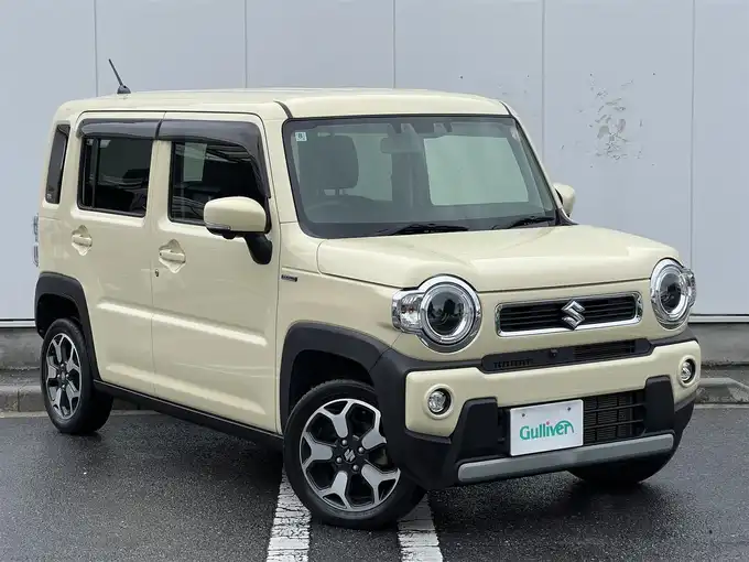 新着情報“ハスラーハイブリッドXターボ”2020年式シフォンアイボリーM入荷しました！