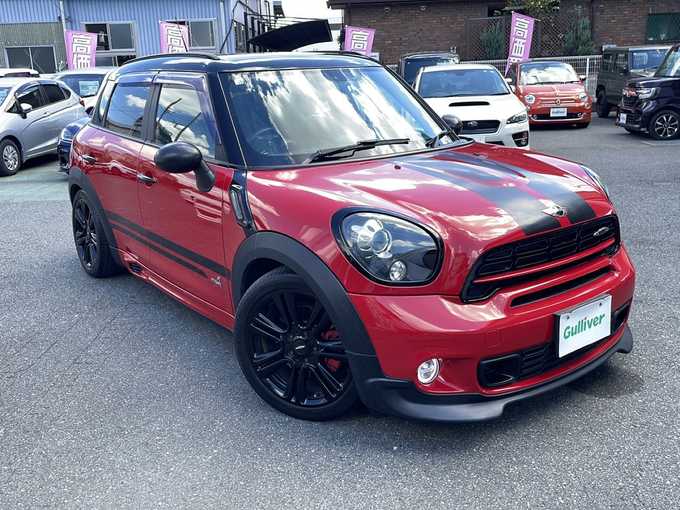 新着情報“ＭＩＮＩジョンクーパーワークス クロスオーバー”2014年式チリ・レッド入荷しました！