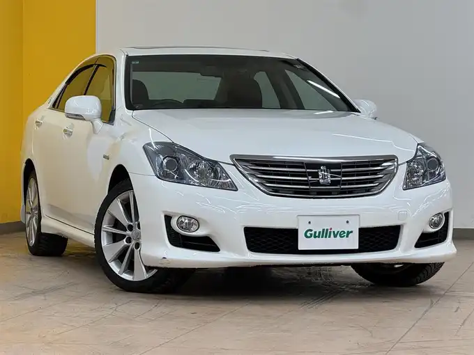 新着情報“クラウンハイブリッドハイブリッド”2009年式ホワイトパールクリスタルシャイン入荷しました！