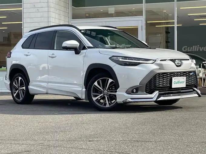 新着情報“カローラクロスハイブリッド Z”2024年式プラチナホワイト