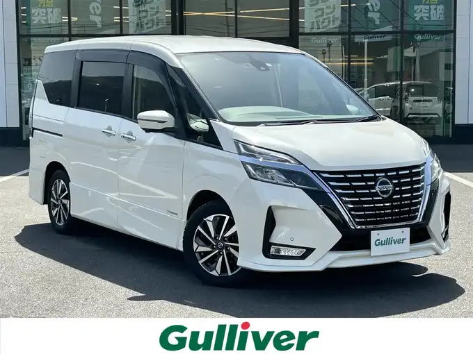 新着情報“セレナハイウェイスターV”2019年式ブリリアントホワイトパール入荷しました！