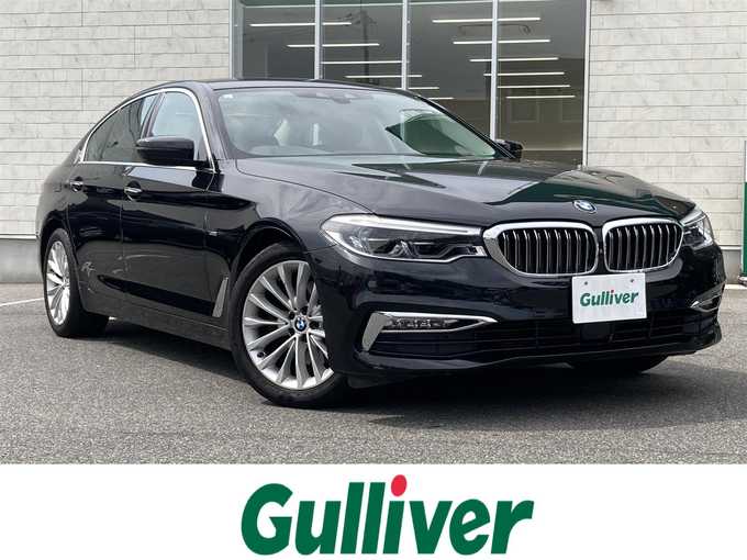 新着情報“５シリーズ523d ラグジュアリー”2017年式黒入荷しました！