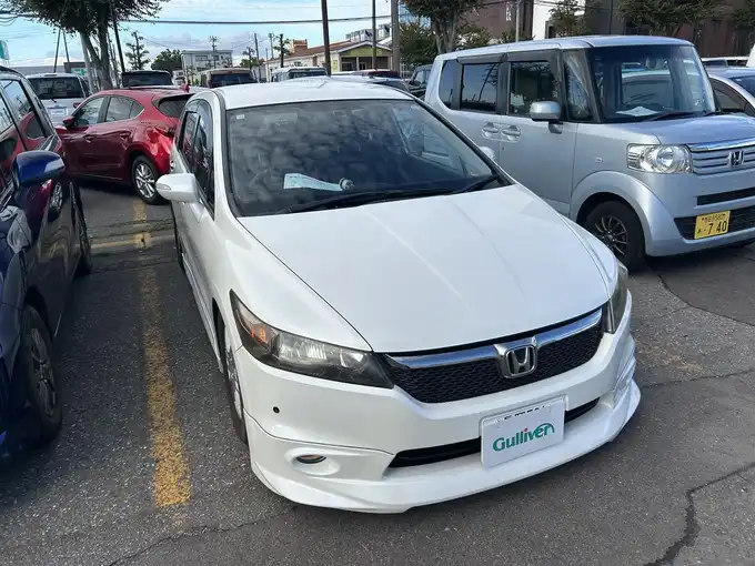 新着情報“ストリームTS”2010年式プレミアムホワイトパール入荷しました！