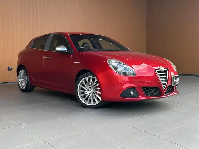 新着情報“ジュリエッタスポルティーバ”2014年式赤入荷しました！