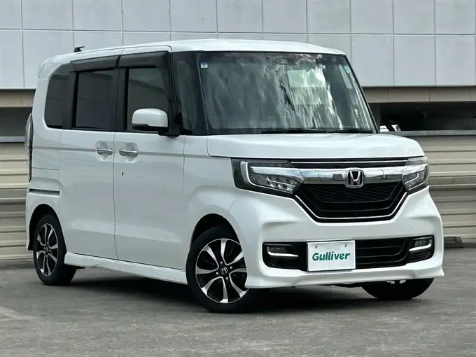 新着情報“Ｎ－ＢＯＸカスタムG・EXホンダセンシング”2019年式プラチナホワイトパール入荷しました！