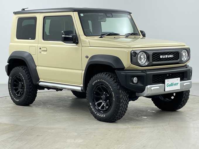 新着情報“ジムニーシエラJC”2021年式シフォンアイボリーメタリックブラック2トーンルーフ入荷しました！