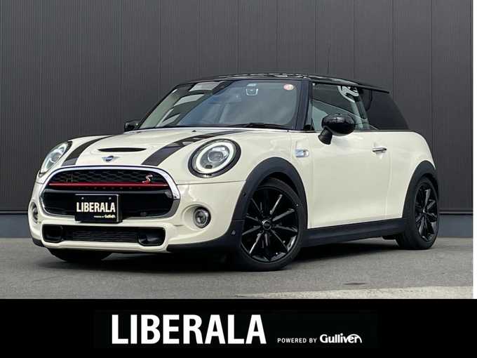 新着情報“ＭＩＮＩクーパーS エッセンシャル・トリム”2020年式ペッパー・ホワイト入荷しました！