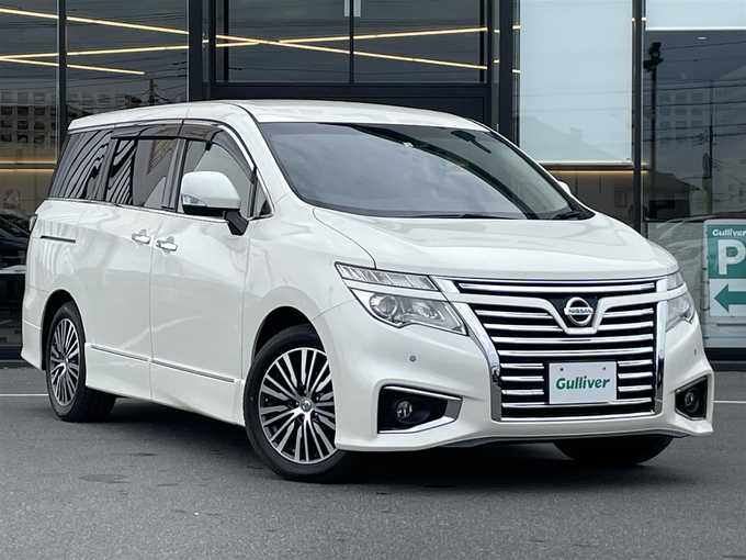 新着情報“エルグランド250ハイウェイスターS”2018年式パール入荷しました！